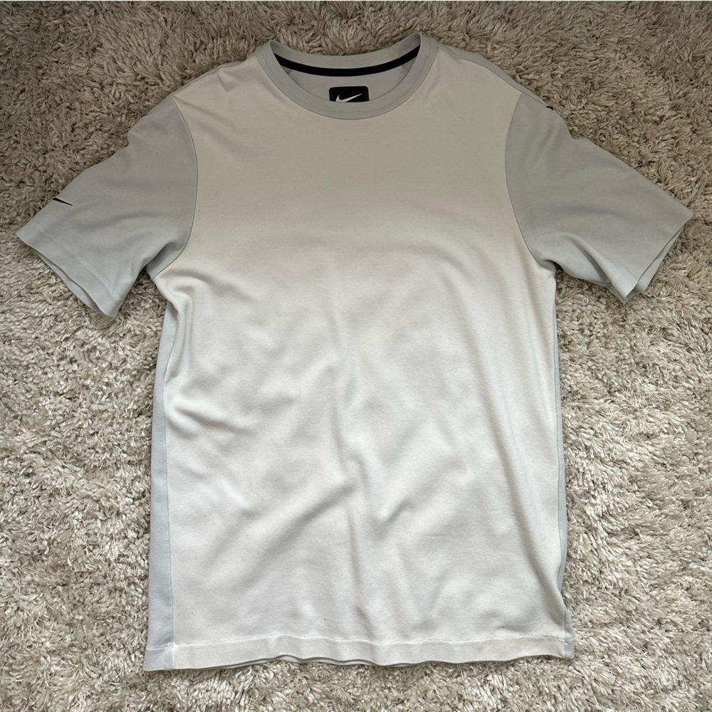 Nike sportswear tech t shirt size M(oversized)